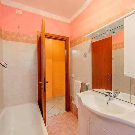Casa Leah *